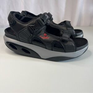 Men’s Chung Shi SDH 1001 Stafild Rocker Sandles Size 6.5 BLACK EUC